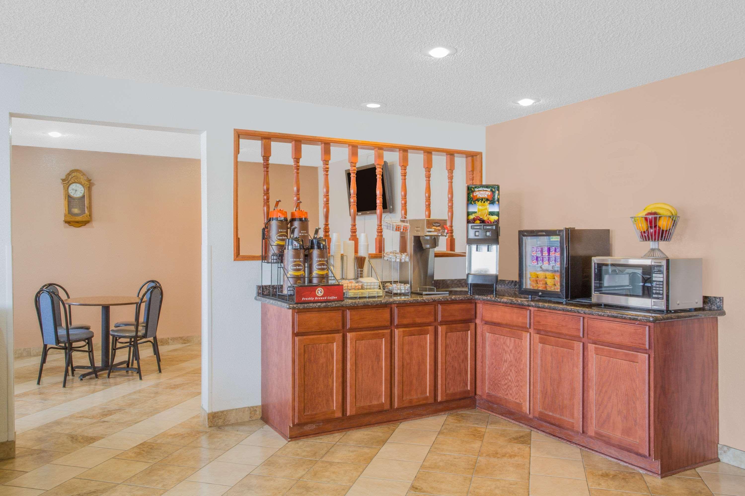 Super 8 By Wyndham Winnemucca Nv מראה חיצוני תמונה