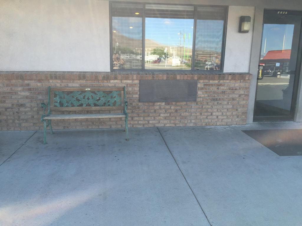 Super 8 By Wyndham Winnemucca Nv מראה חיצוני תמונה
